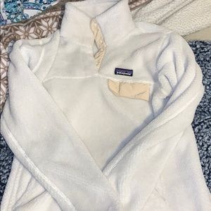 Patagonia sweatshirt